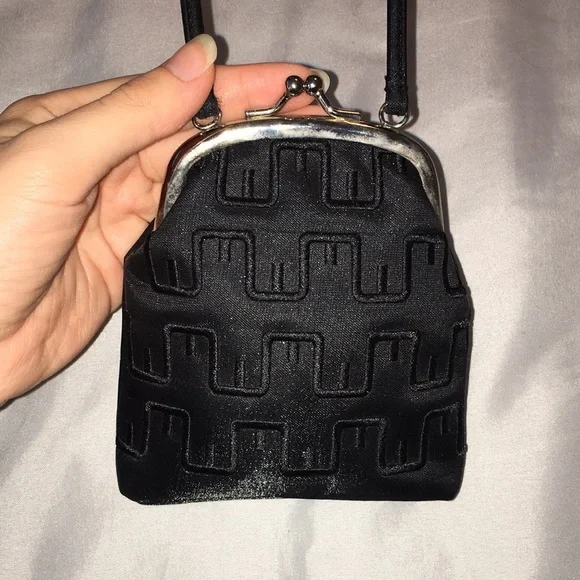 Milano Silky Glittery Night-Out Wristlet - Picture 4 of 17